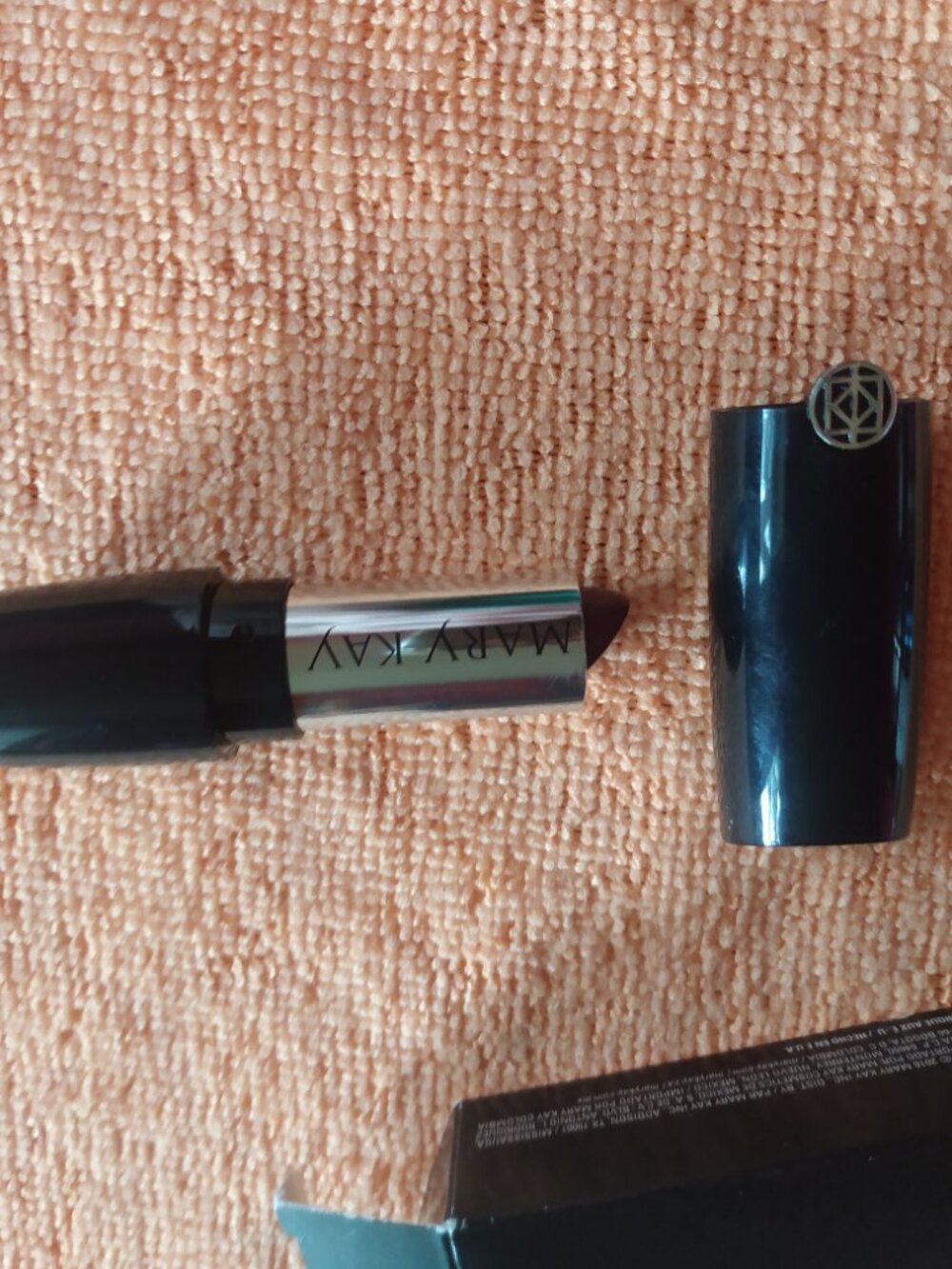 Mary Kay Lipstick - Picture 3 of 4